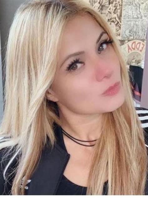 bakeca napoli donna cerca uomo|Escort Napoli, Donna Cerca Uomo Napoli